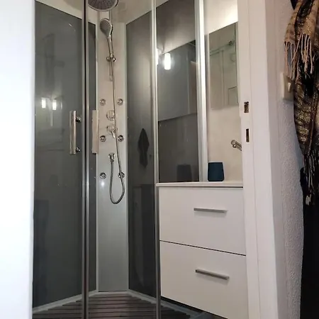 - - 100m Des Plages Apartman *