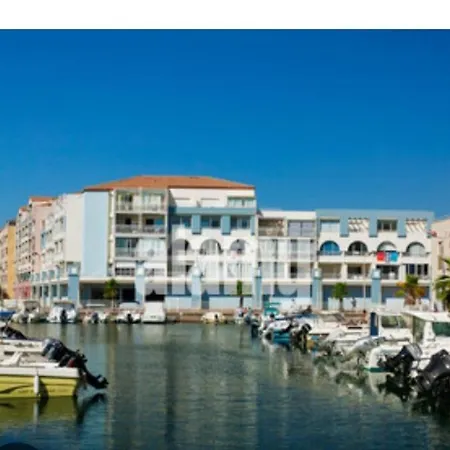 - - 100m Des Plages Apartman