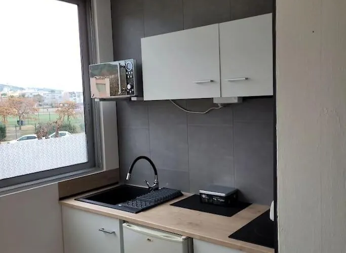 - - 100m Des Plages *